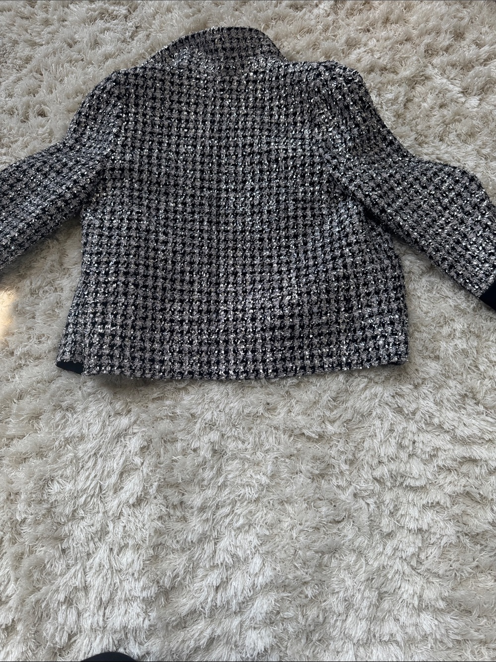 St. John Black, White, and Silver Tweed Collar Jacket-NEW Size 4 - Picture 5 of 7
